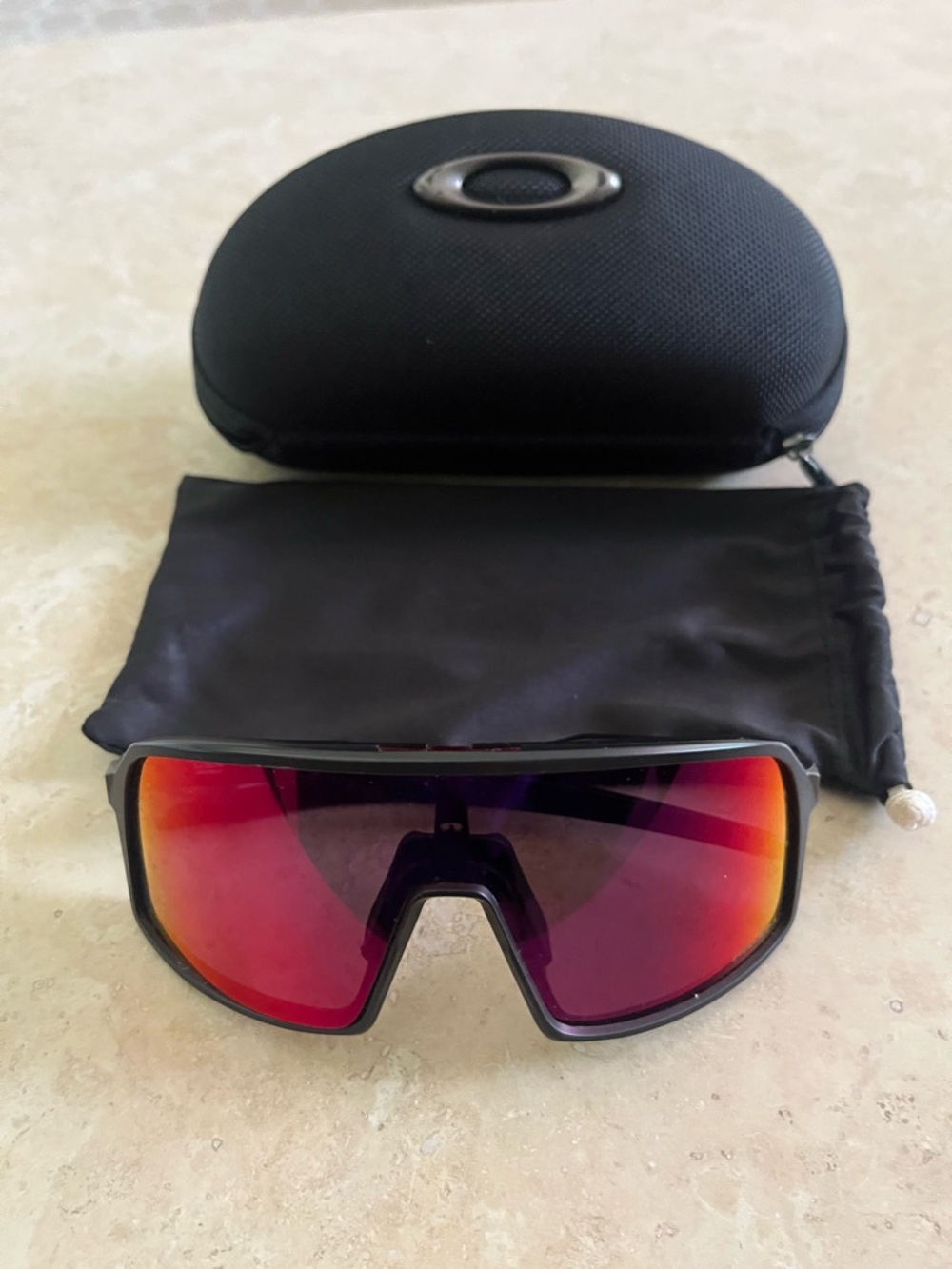 Oakley prism Shield Sunglasses with Red Mirrored Lens and Black Frame/never worn